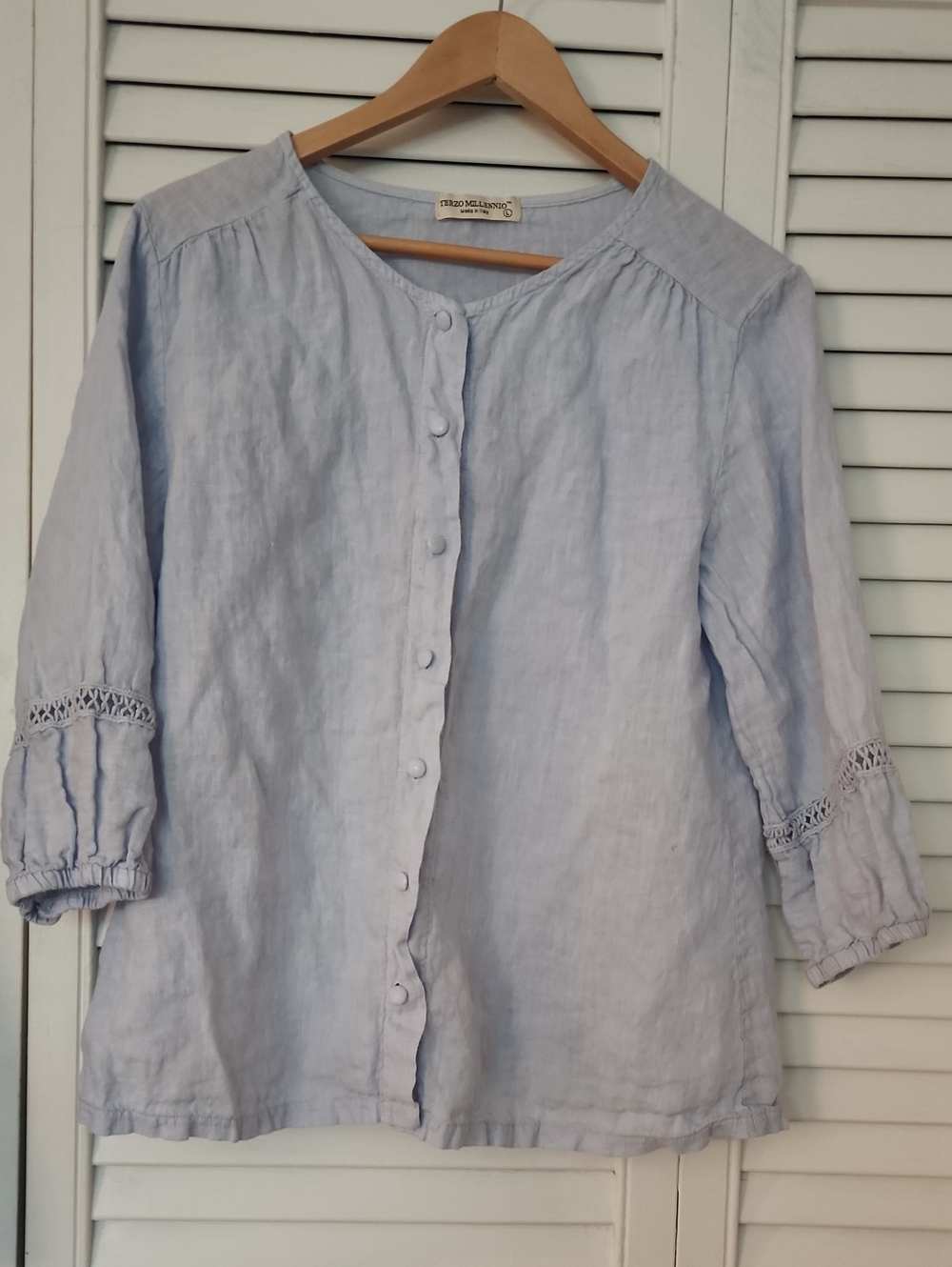 Terzo Milennio Pale Blue 100% Linen Button-Front Blouse